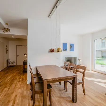 Exquis Artistic 2br-apartment Eames I Garden I Family-friendly I Parking I Office *