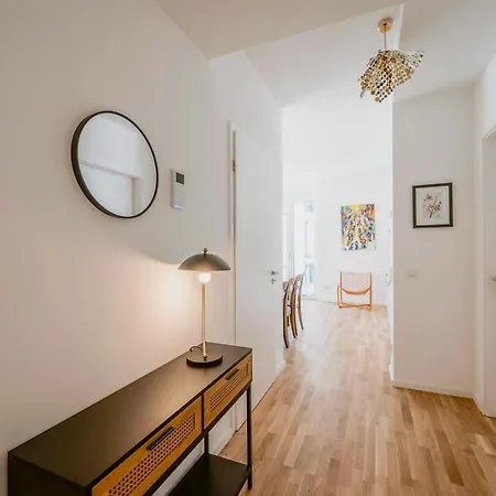 Exquis Artistic 2br-apartment Eames I Garden I Family-friendly I Parking I Office *